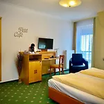 Gasthof Querfurter Hof 3*
