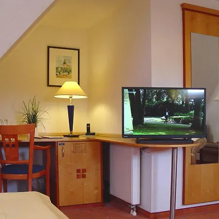 Querfurter Hof 3*