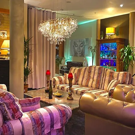 Querfurter Hof فندق