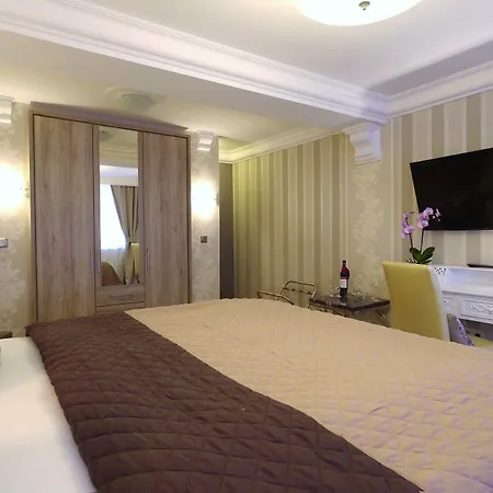 فندق Querfurter Hof 3*