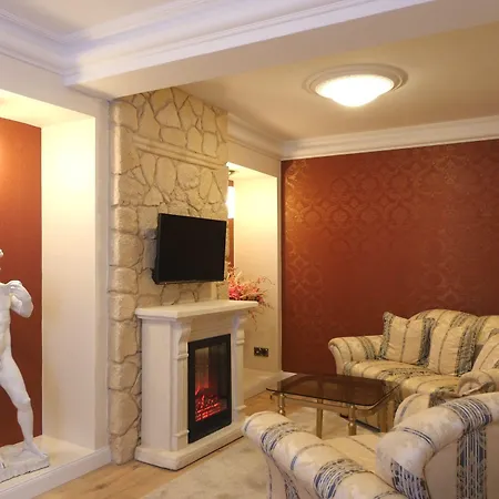 Querfurter Hof فندق 3*