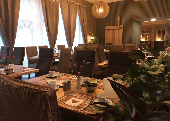 Querfurter Hof Pensionat 3*